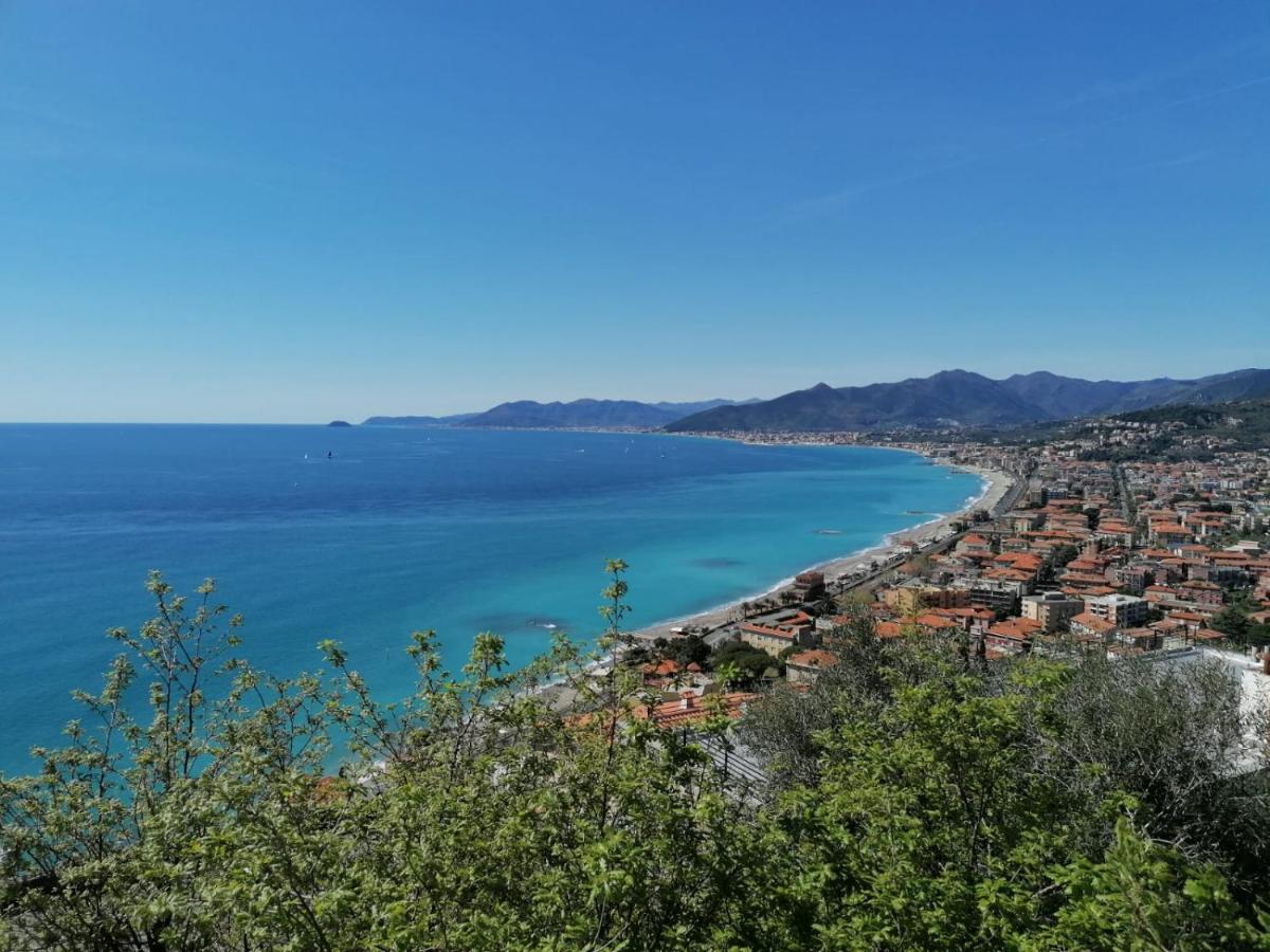 Villa Ischia Attico Sul Mare A Verezzi Borgio Verezzi Dış mekan fotoğraf